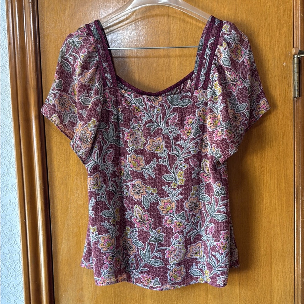 LOFT Floral Burgundy Women's Top - Picture 5 of 5